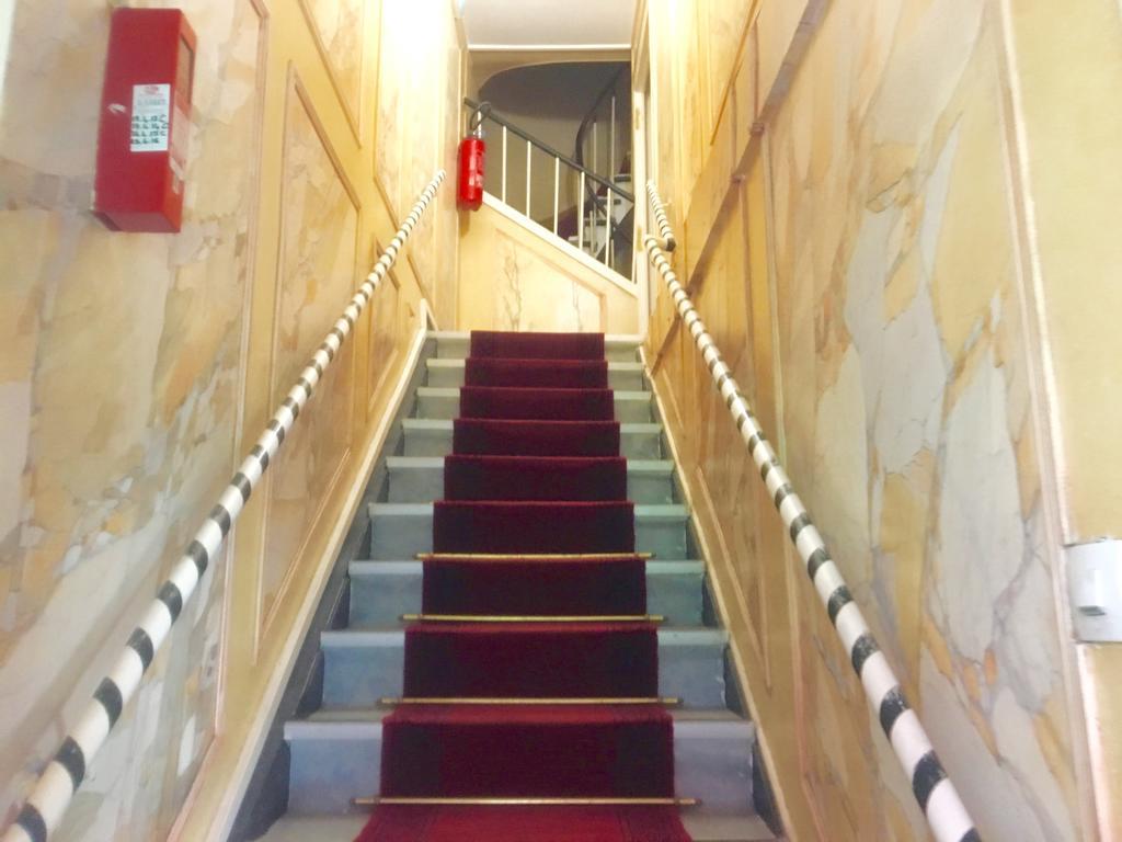 פריז Hotel Du Centre מראה חיצוני תמונה